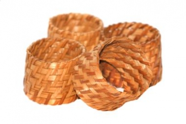 Serviettenringe aus Bambus und Rattan 